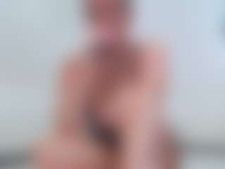 adafontaine18's Live Sex Cam Show