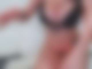 adafontaine18's Live Sex Cam Show