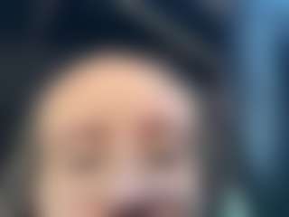 adafontaine18's Live Sex Cam Show