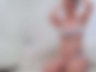 Live cam show with adafontaine18 - Pornstar Shaved Pussy on Camsoda