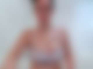 adafontaine18's Live Sex Cam Show