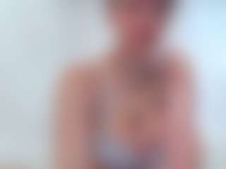 adafontaine18's Live Sex Cam Show