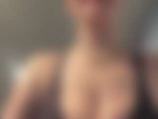 adafontaine18's Live Sex Cam Show
