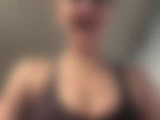 adafontaine18's Live Sex Cam Show