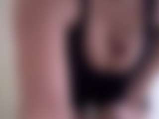 adafontaine18's Live Sex Cam Show