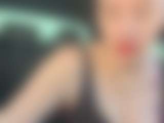 adafontaine18's Live Sex Cam Show