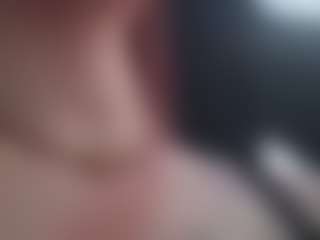 adafontaine18's Live Sex Cam Show