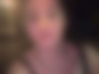 adafontaine18's Live Sex Cam Show