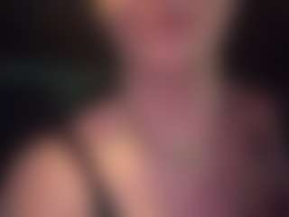 adafontaine18's Live Sex Cam Show