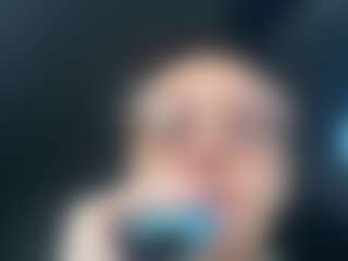 adafontaine18's Live Sex Cam Show
