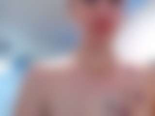 adafontaine18's Live Sex Cam Show