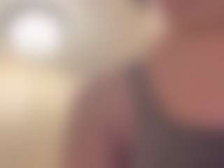 adafontaine18's Live Sex Cam Show