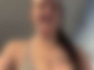 adafontaine18's Live Sex Cam Show