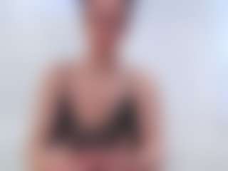 Live cam show with adafontaine18 - Tease on Camsoda