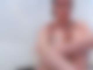 Live cam show with adafontaine18 - Lovense on Fling VIP Chat