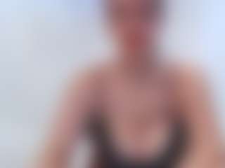 adafontaine18's Live Sex Cam Show