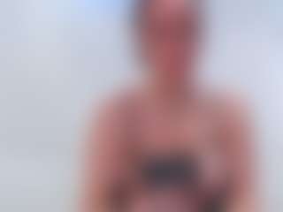 adafontaine18's Live Sex Cam Show