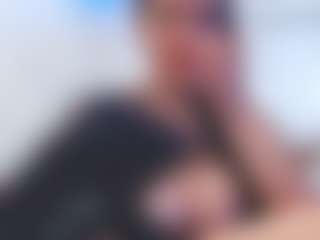 adafontaine18's Live Sex Cam Show