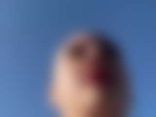 adafontaine18's Live Sex Cam Show
