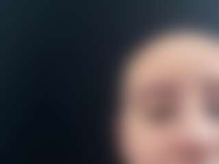 adafontaine18's Live Sex Cam Show