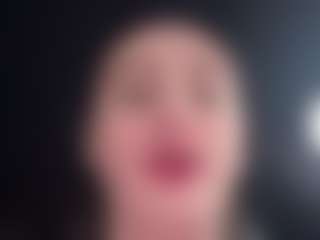 adafontaine18's Live Sex Cam Show