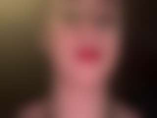 Live cam show with adafontaine18 - Innocent on Big Tits
