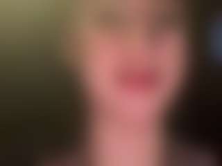 adafontaine18's Live Sex Cam Show