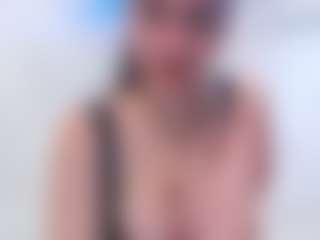 adafontaine18's Live Sex Cam Show