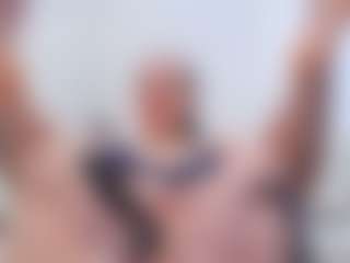 Live cam show with adafontaine18 - Shaved Pussy on Camsoda