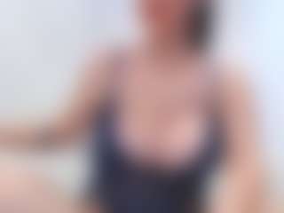 adafontaine18's Live Sex Cam Show