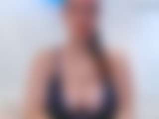 adafontaine18's Live Sex Cam Show