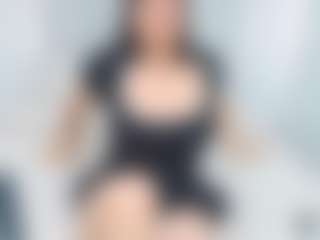 Live cam show with Annie-Thomsonn - MILF on Hubzter Live