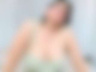 Live cam show with Annie-Thomsonn - Mature on liverealitysex.com