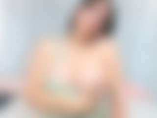 Live cam show with Annie-Thomsonn - Sexwebcam on TastyBlacksLive