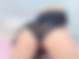 Annie-Thomsonn's Live Sex Cam Show