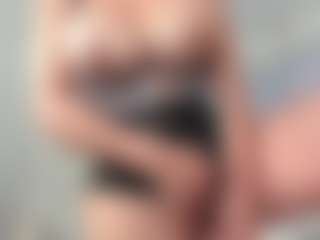 ginebra-ness's Live Sex Cam Show