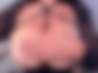 ginebra-ness's Live Sex Cam Show