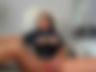 ginebra-ness's Live Sex Cam Show