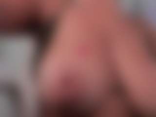 Live cam show with ginebra-ness - Deepthroat on Camsoda