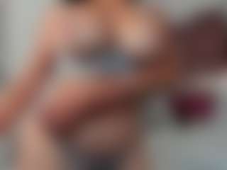 Live cam show with ginebra-ness - Dildo on Camsoda