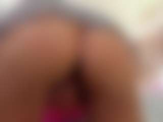 ginebra-ness's Live Sex Cam Show