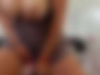 ginebra-ness's Live Sex Cam Show