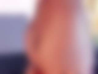 Live cam show with Zenda-Moretti - Teen (18+) on SinfulBabes