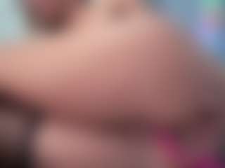 Live cam show with aneelory - MILF on Nude Live Now