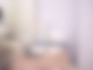 aneelory MILF webcam performer live streaming