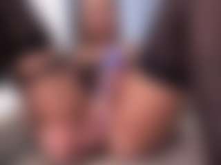 aneelory MILF webcam performer live streaming