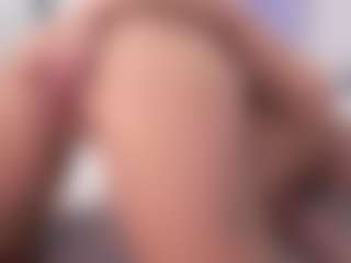 Live cam show with aneelory - Blonde Hair Shaved Pussy on LiveSexCams6