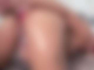 Live cam show with aneelory - Amateur MILF on chickslive.net