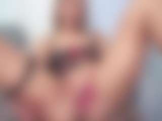 aneelory MILF webcam performer live streaming
