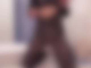 aneelory MILF webcam performer live streaming
